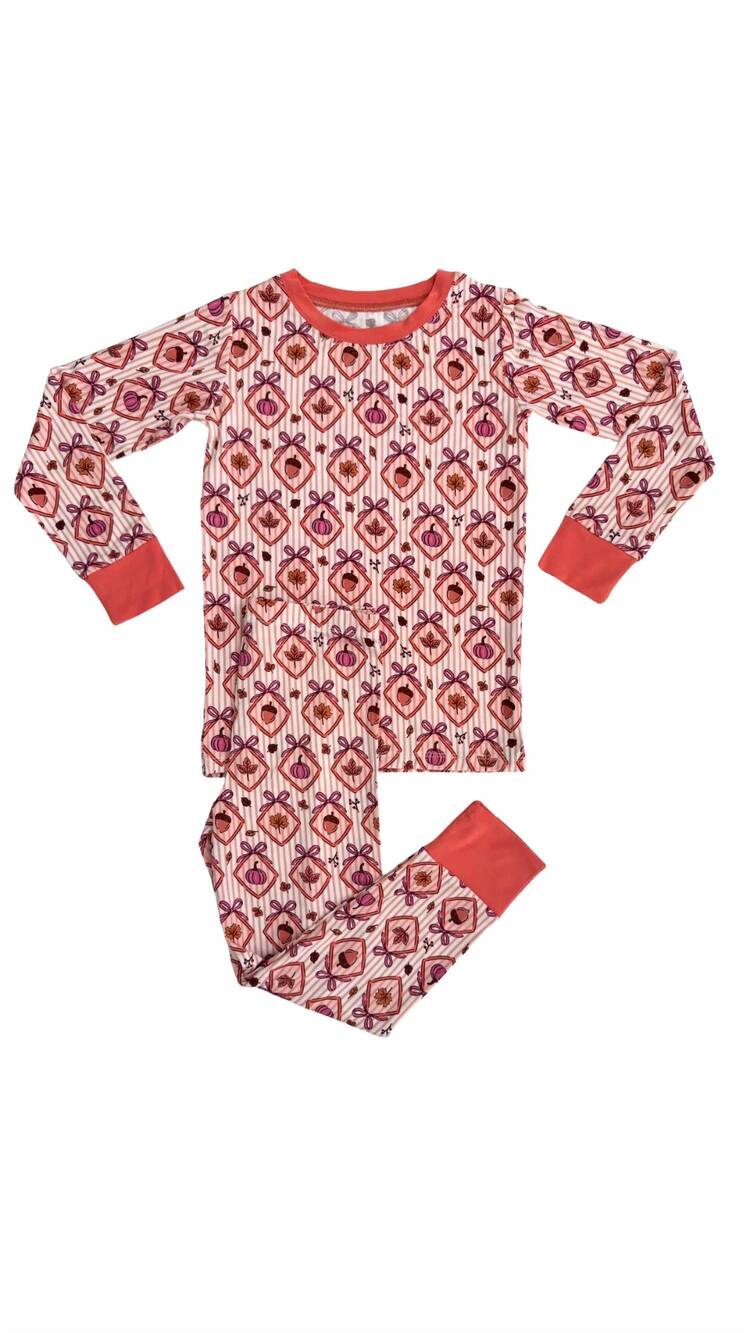 NEW IN MY JAMMERS kids' two piece long sleeve pajama set in fall snuggles